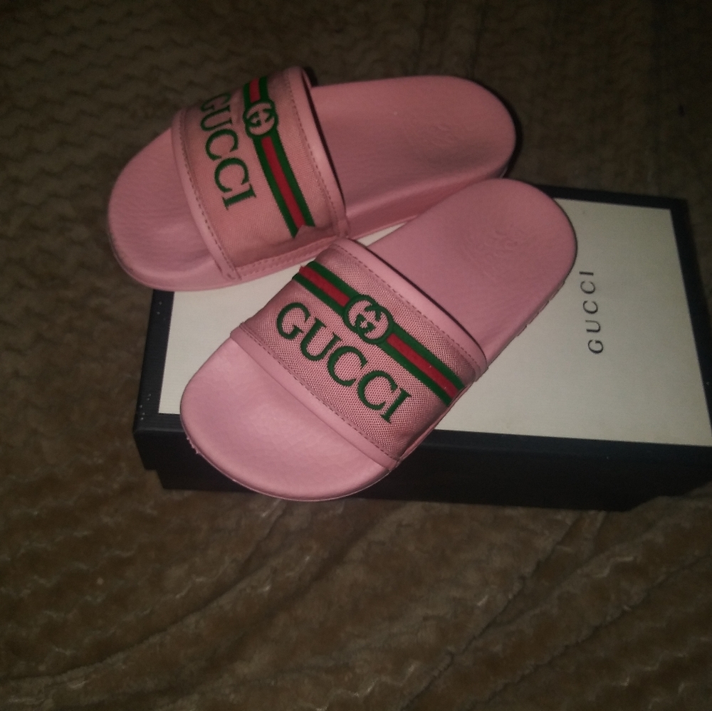 Gucci slides Sz 12/29